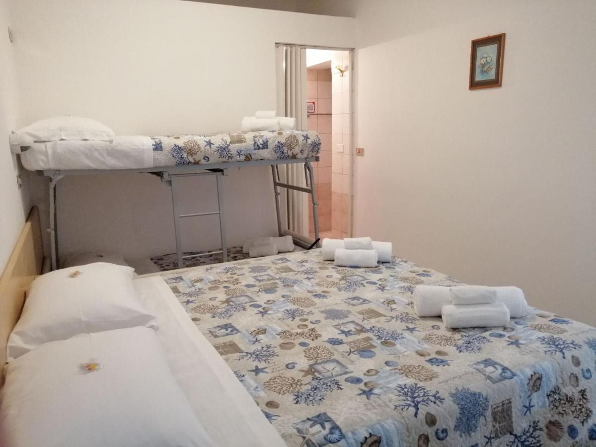 Hotel Alba Римини Екстериор снимка